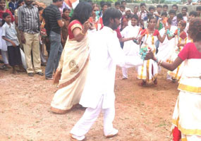 75 children brithday celebrations at Maa illu